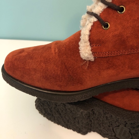 Suede HUSH PUPPIES Booties - Picture 16 of 16